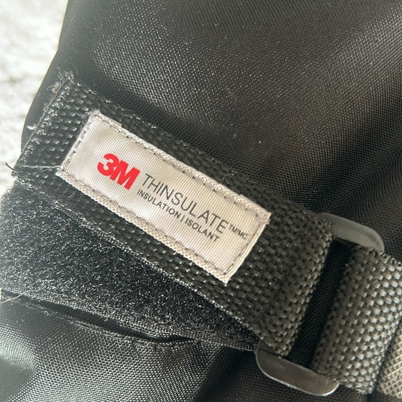 COPY - NWOT 3M Thinsulate gloves - Picture 2 of 4